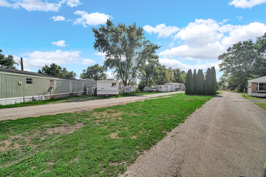 More Photos Of 1945 S Schuyler Ave, Kankakee Manufactured Housing Mobile Home Park For Sale