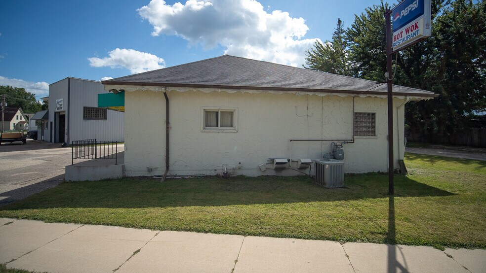 More Photos Of 305 W Highway St, Dodge Center General Retail For Sale