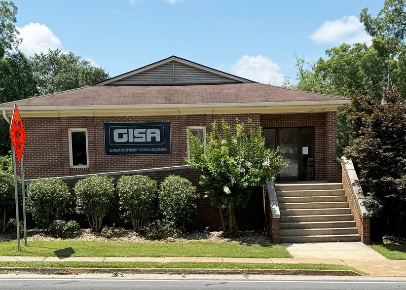 Primary Photo Of 411 W Gordon St, Thomaston Medical For Sale