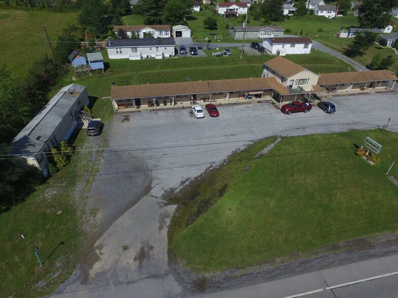 More Photos Of 15033-15045 Dunnings Hwy, East Freedom Apartments For Sale