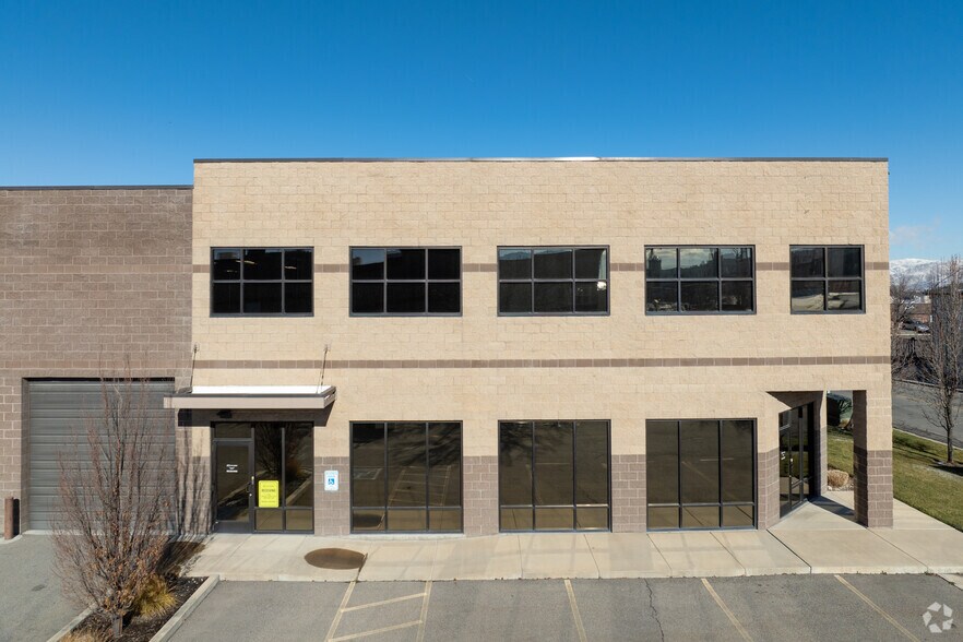 More Photos Of 7174 S 400 W, Midvale Light Manufacturing For Lease