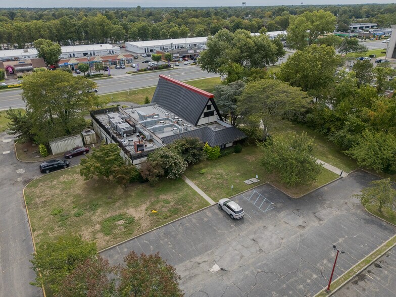 More Photos Of 356 Motor Pky, Hauppauge Restaurant For Sale