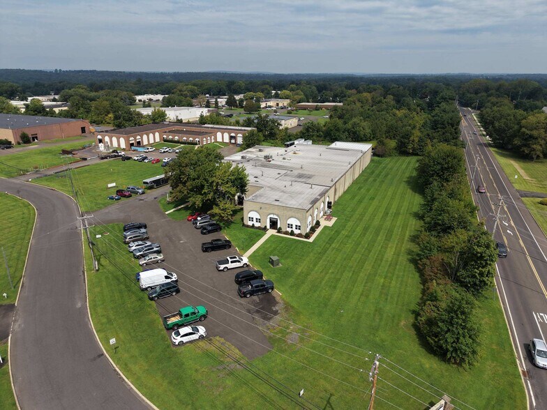 More Photos Of 1001 Pulinski Rd, Warminster Township Warehouse For Lease