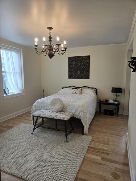 More Photos Of 202 W Main St, Decorah Sorority Fraternity House For Sale