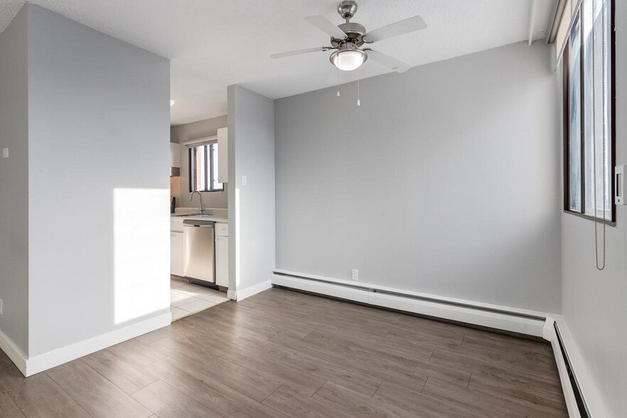 More Photos Of 2105 90 Av SW, Calgary Apartments For Lease