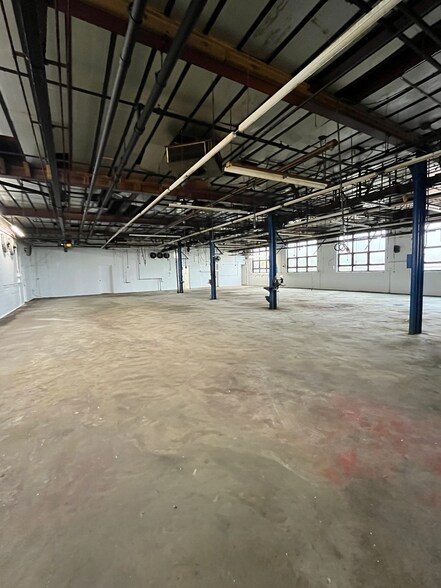 More Photos Of 1425 University Ave, Rochester Manufacturing For Lease