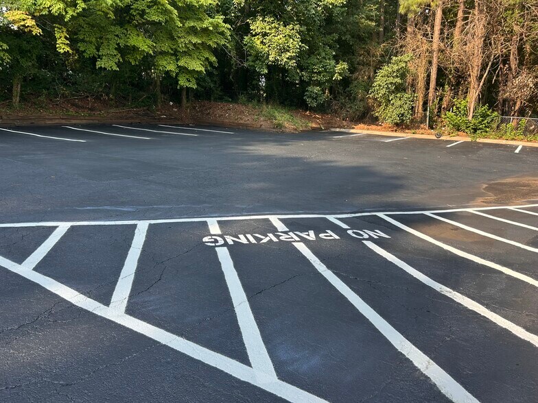 More Photos Of 2855 Candler Rd, Decatur Medical For Sale