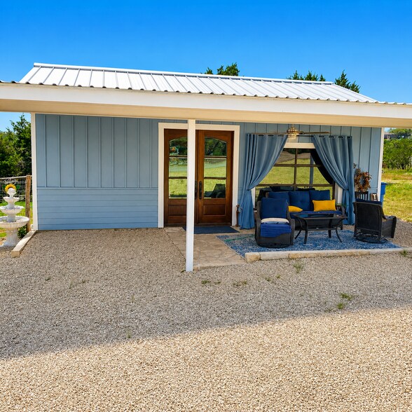 More Photos Of 208 Valley View Dr, Kerrville Lodge Meeting Hall For Sale