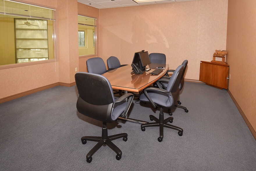 More Photos Of 755 Winding Brook Dr, Glastonbury Office For Sale