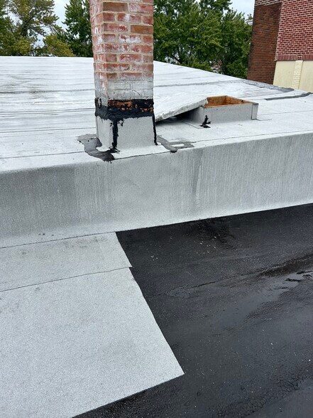 More Photos Of 12 Park Pl, Hudson Storefront Retail Residential For Sale