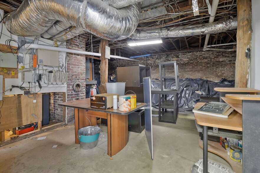 More Photos Of 131 Donelson Pike, Nashville Loft Creative Space For Sale