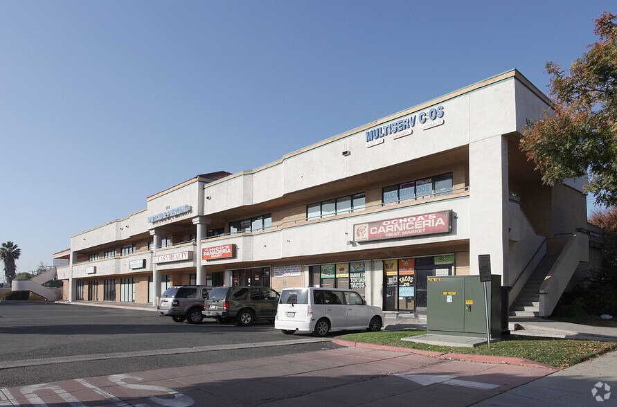 More Photos Of 508-514 S Smith Ave, Corona Unknown For Lease