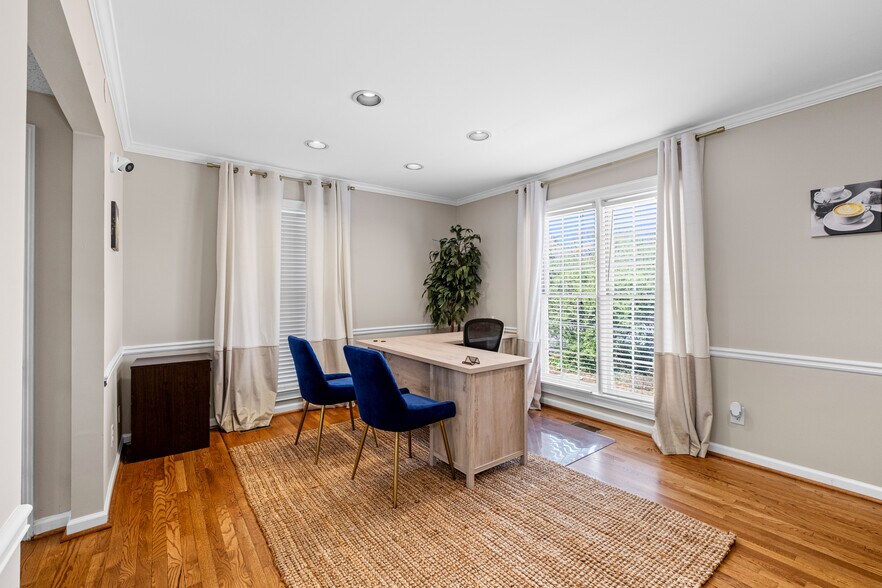 More Photos Of 2615 Sandy Plains Rd, Marietta Medical For Sale