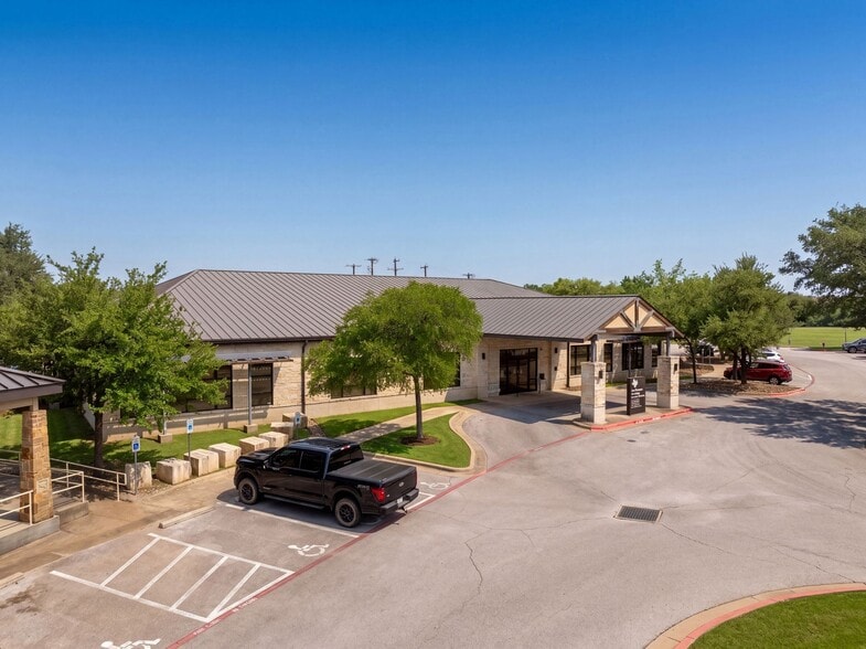 Primary Photo Of 16040 Park Valley Dr, Round Rock Medical For Sale