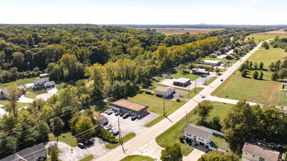 More Photos Of 202 W Main St, Glen Carbon General Retail For Sale