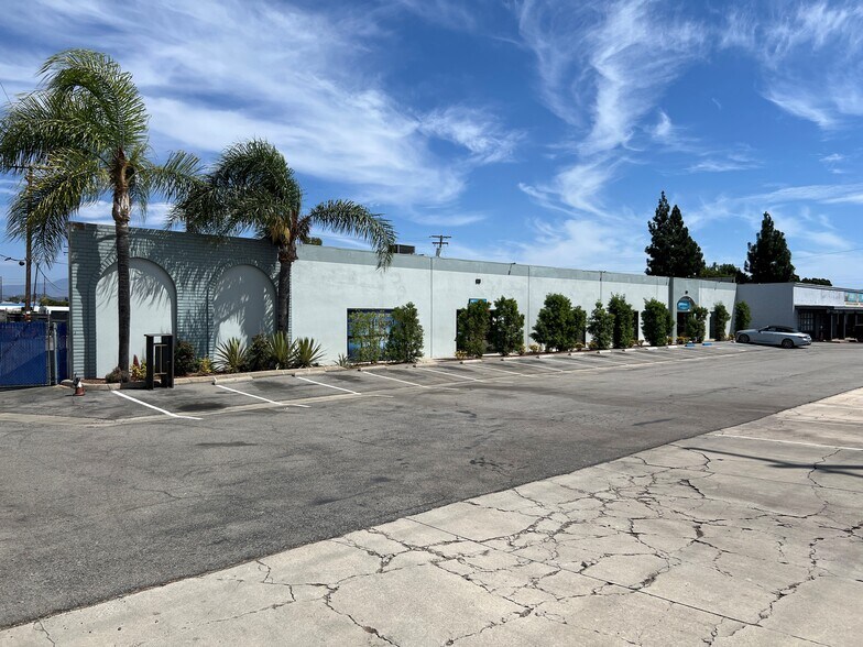 Primary Photo Of 675-695 N Main St, Orange Warehouse For Lease