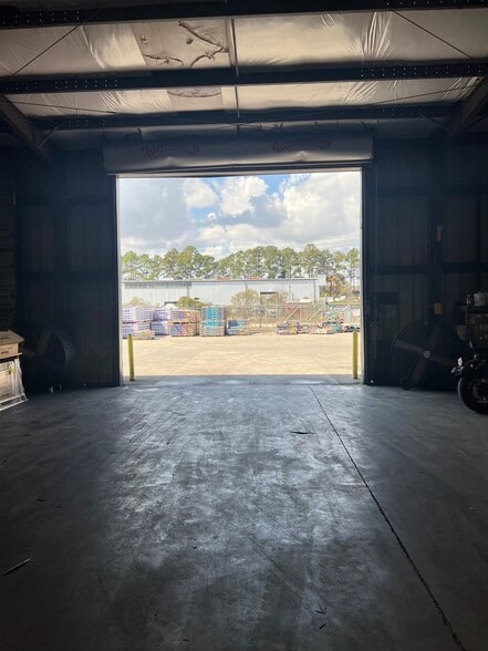 More Photos Of 3961 Wesley St, Myrtle Beach Warehouse For Lease