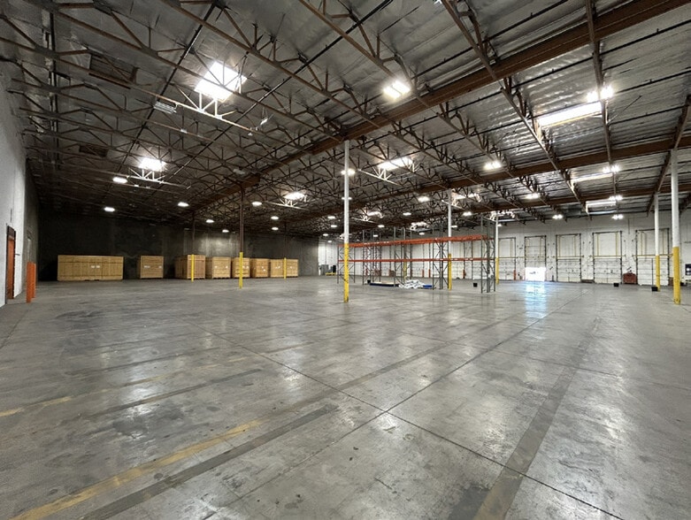More Photos Of 2021 E Jones Ave, Phoenix Distribution For Lease
