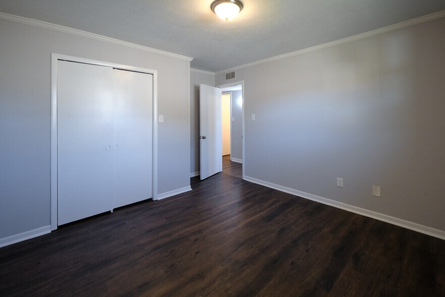 More Photos Of 609 E Inskip Dr, Knoxville Apartments For Sale