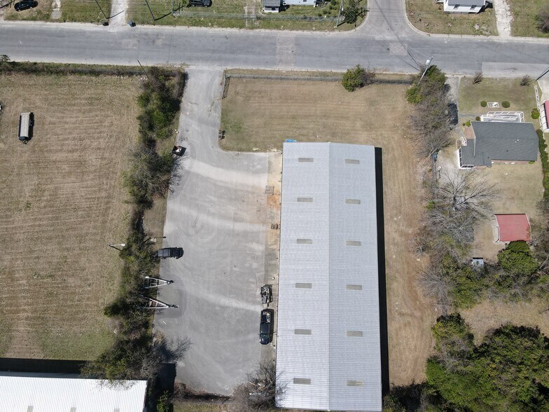 More Photos Of 541 Havens St, Washington Industrial For Sale