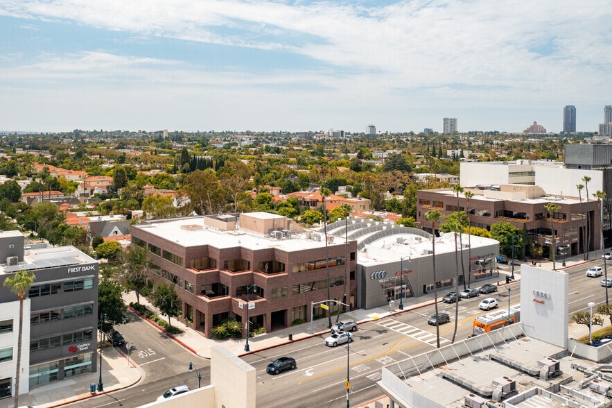 More Photos Of 8840 Wilshire Blvd, Beverly Hills Office For Lease
