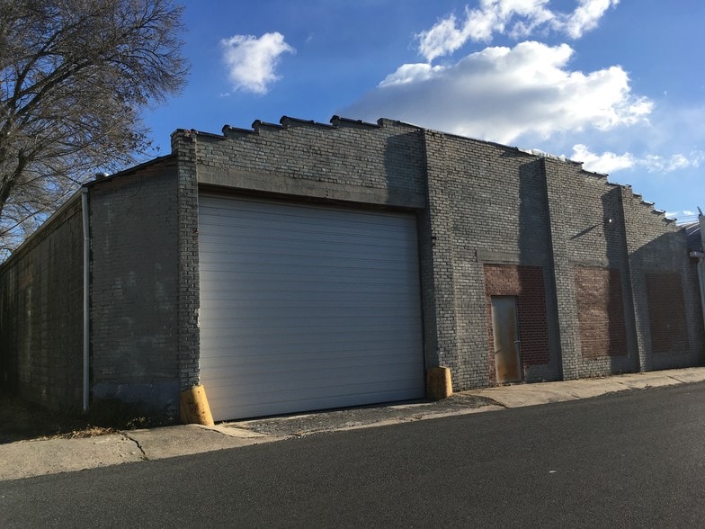 More Photos Of 805 N Loudoun St, Winchester Unknown For Lease