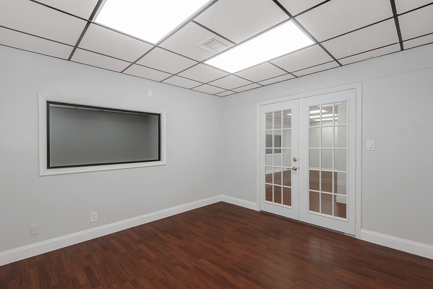 More Photos Of 3650 Coral Ridge Dr, Coral Springs Light Manufacturing For Lease