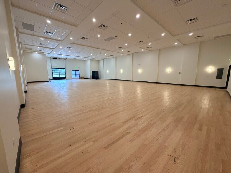 More Photos Of 6809 Belair Rd, Baltimore Coworking Space