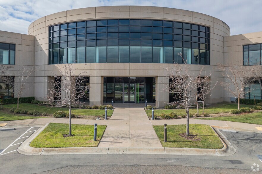 More Photos Of 6800 Dumbarton Cir, Fremont Office For Lease