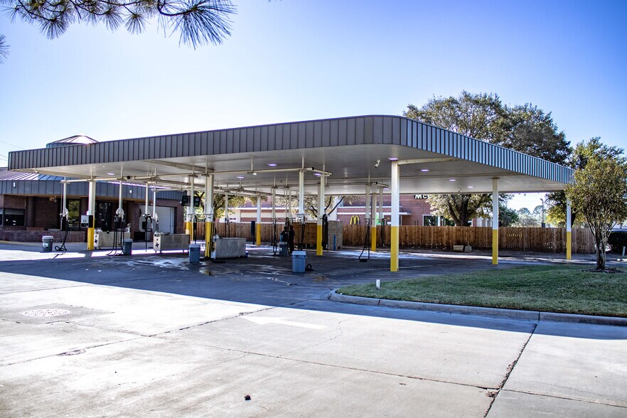 More Photos Of 7310 Highway 6 N, Houston Carwash For Sale