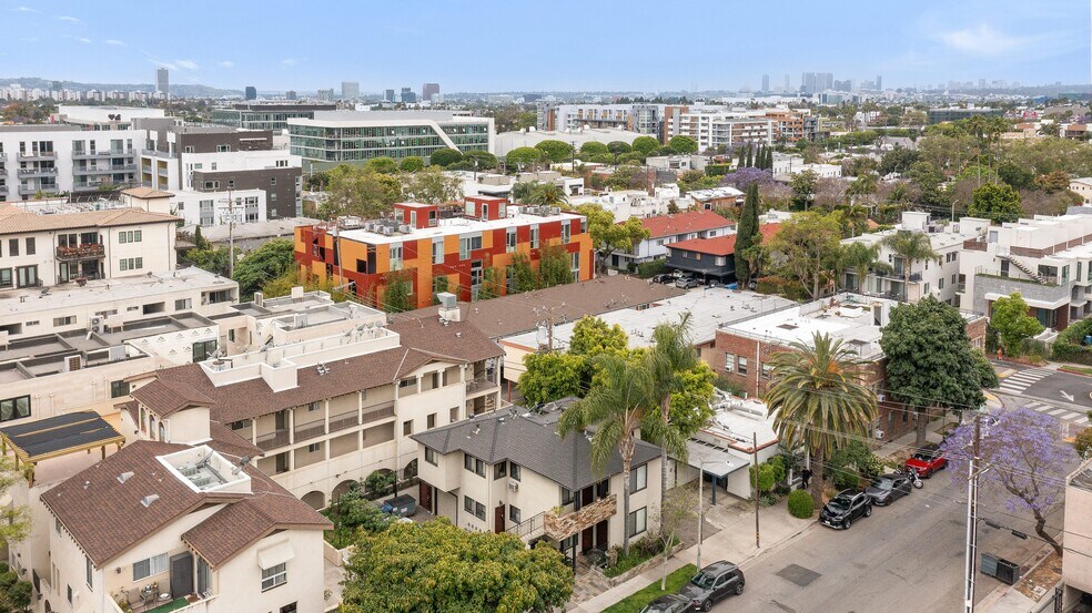More Photos Of 7154 Lexington Ave, West Hollywood Apartments For Sale
