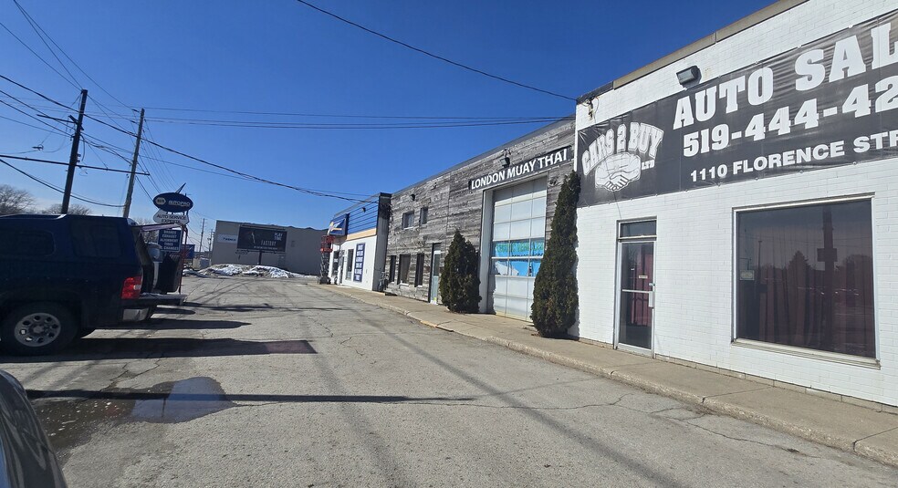 More Photos Of 1110 Florence St, London General Retail For Lease