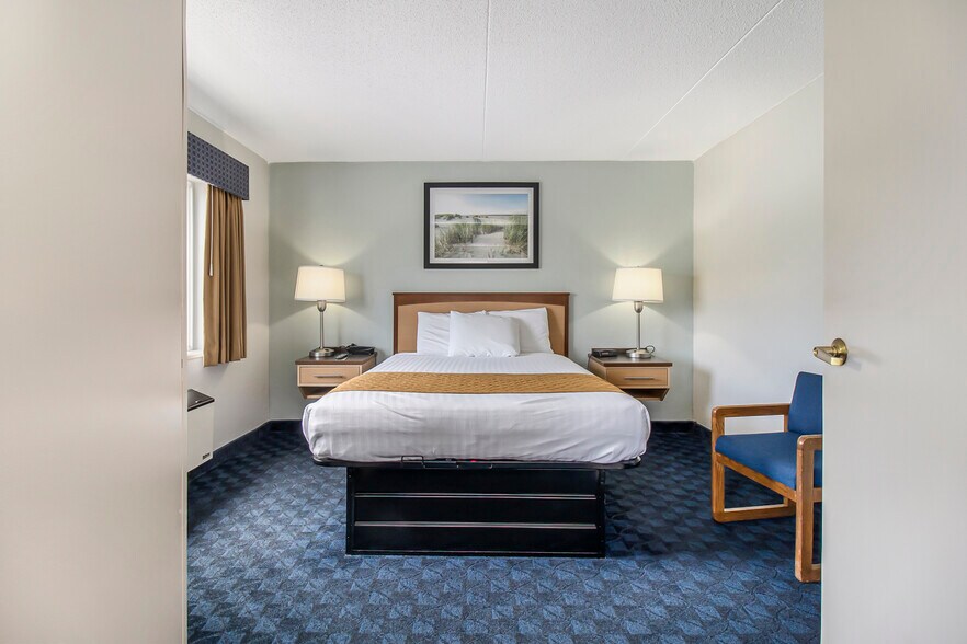 More Photos Of 1180 N Shore Dr, Mears Hospitality For Sale