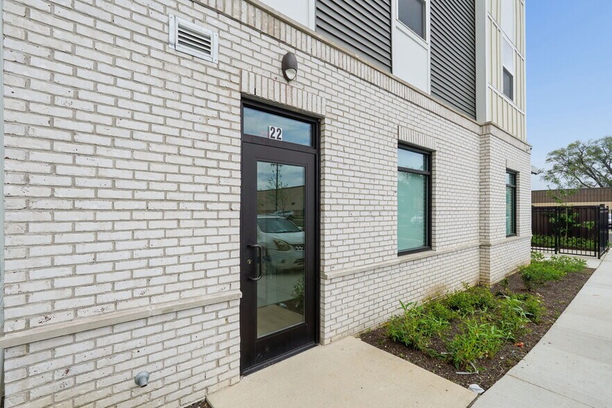 More Photos Of 2300 S High St, Columbus Apartments For Lease