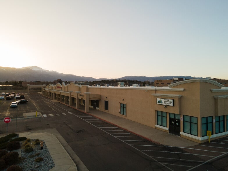 More Photos Of 2508-2520 Airport Rd, Colorado Springs General Retail For Lease