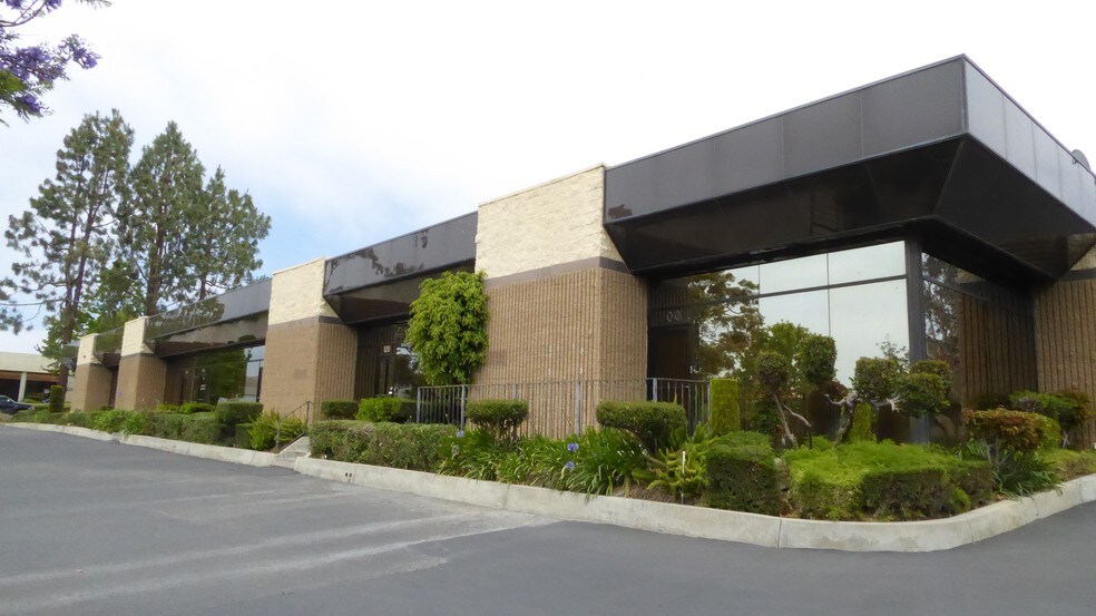 Primary Photo Of 4882 McGrath St, Ventura Warehouse For Lease