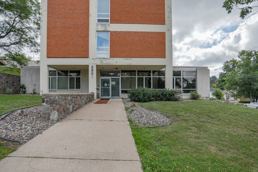 More Photos Of 2801 N 7th St, Wausau Medical For Sale