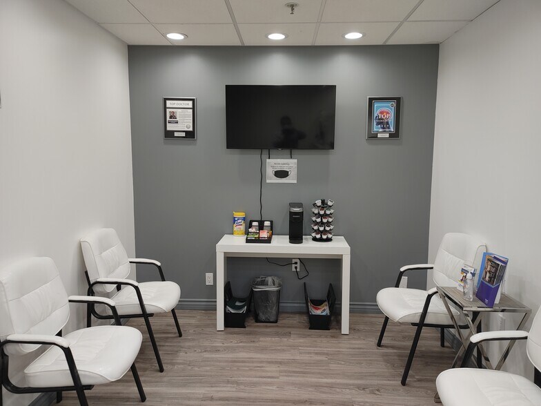 More Photos Of 2080 Century Park E, Los Angeles Medical For Lease