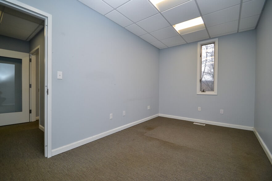 More Photos Of 159 Us Highway 46, Rockaway Office For Lease