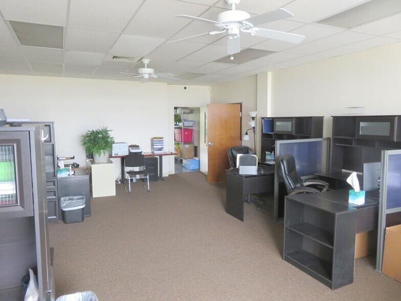 More Photos Of 4900 SE Loop 820, Fort Worth Office For Lease