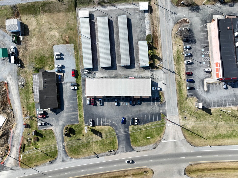 More Photos Of 1201 Highway 19E, Elizabethton Storefront Retail Office For Sale