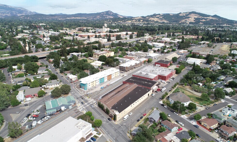 More Photos Of 8 W 9th St, Santa Rosa Warehouse For Sale