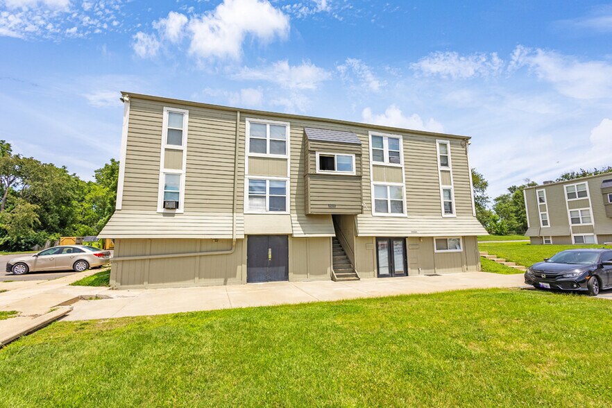 More Photos Of 12322 3rd St, Grandview Apartments For Sale