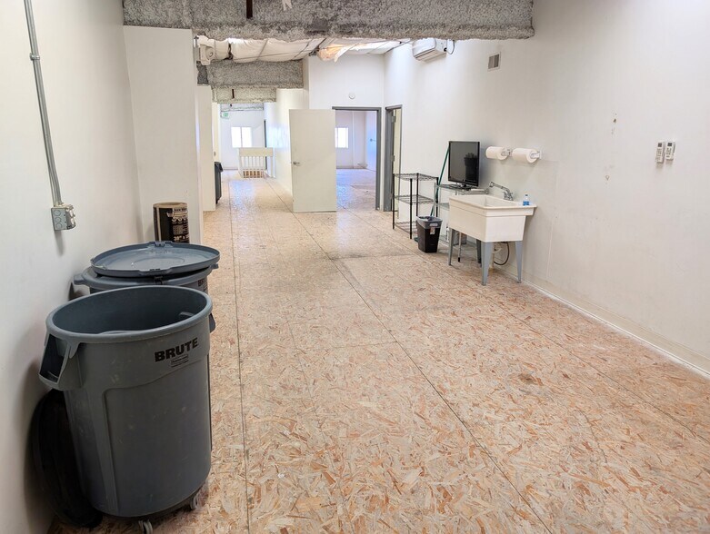 More Photos Of 650 Kalamath St, Denver Warehouse For Lease