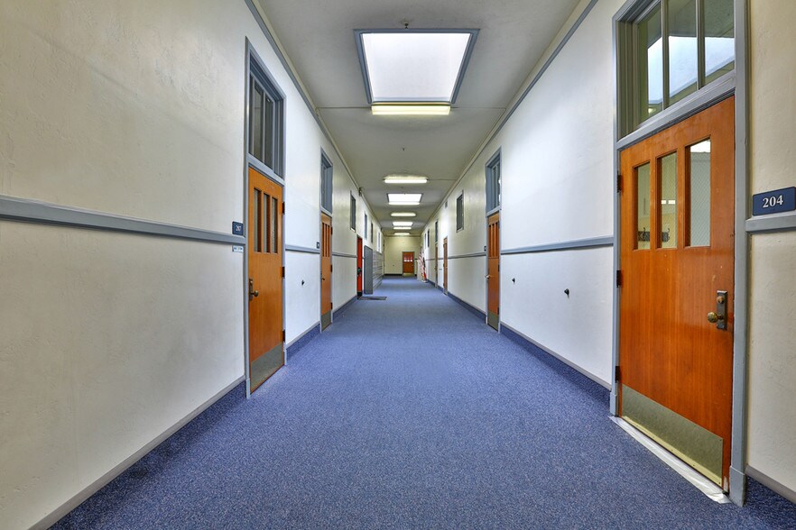 More Photos Of 1 W Campbell Ave, Campbell Office For Lease