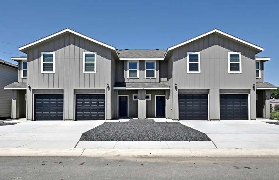 More Photos Of 11327 Clearmine St, San Antonio Apartments For Sale
