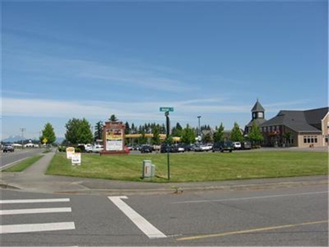 More Photos Of 8874 Bender Rd, Lynden General Retail For Lease