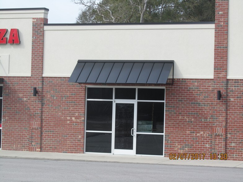 More Photos Of 3935-3943 Dunn Rd, Fayetteville Storefront Retail Office For Lease