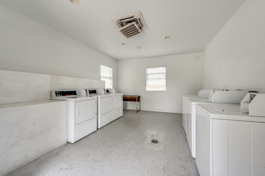 More Photos Of 1221 N Britain Rd, Irving Apartments For Sale