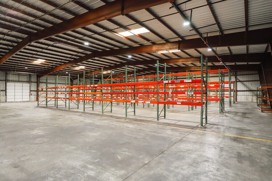 More Photos Of 14415 Import Rd, Laredo Warehouse For Lease